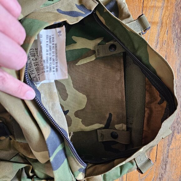 Vintage US Army Field Backpack - Picture 2 of 5